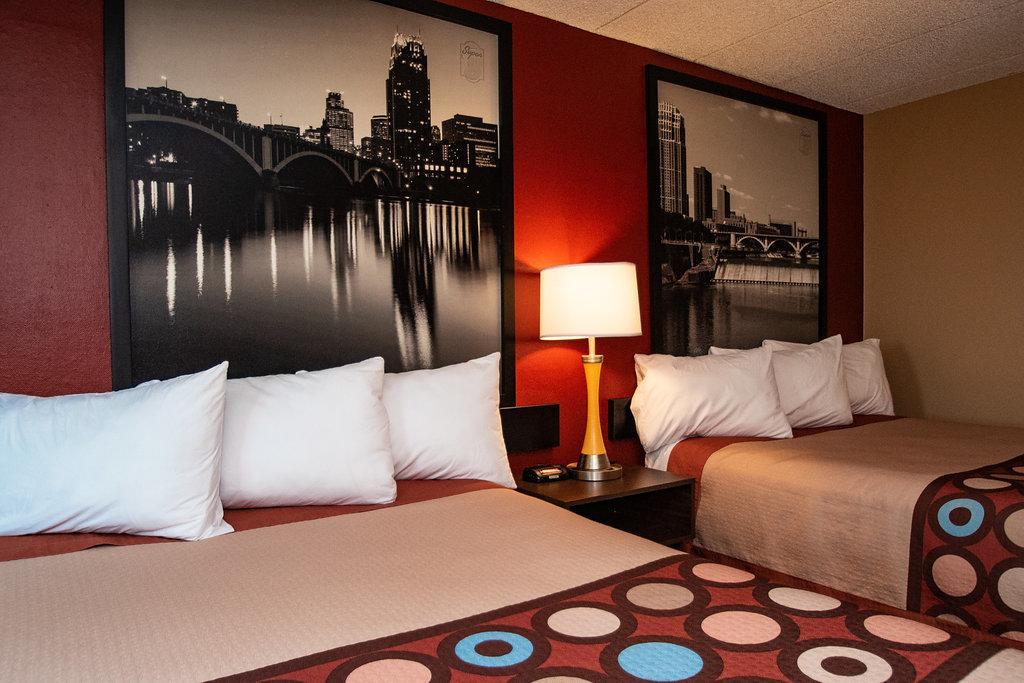 Super 8 By Wyndham Brooklyn Center/Mpls Hotel Exterior photo