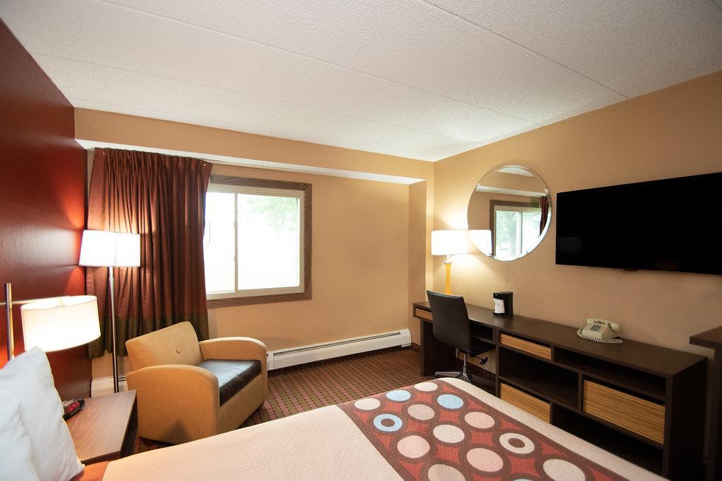 Super 8 By Wyndham Brooklyn Center/Mpls Hotel Exterior photo